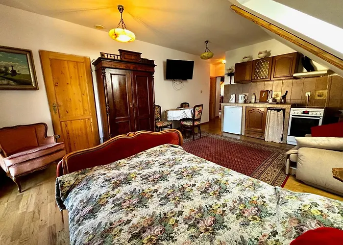 Kristin 3* אוסטראון